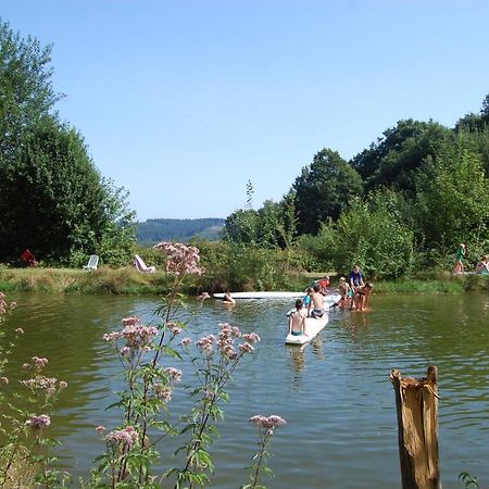 Camping La Foret Du Morvan Vintage Caravan Larochemillay Exterior foto